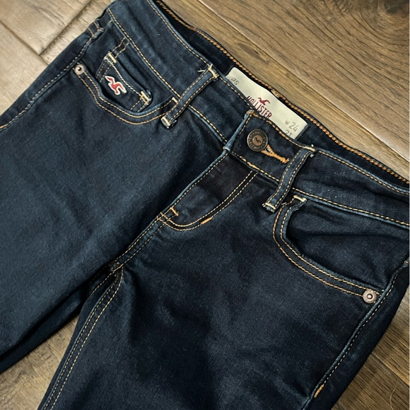 Hollister Jeans - Picture 2 of 11